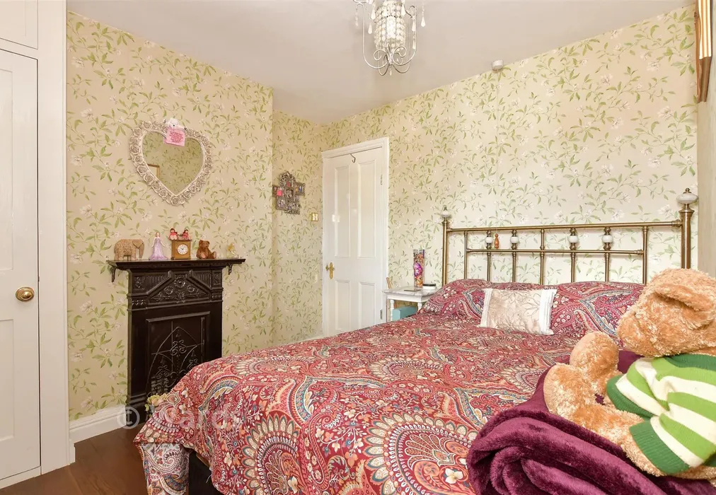 Bedroom 2 - Cyprus Road, Faversham, Kent - Wards of Kent