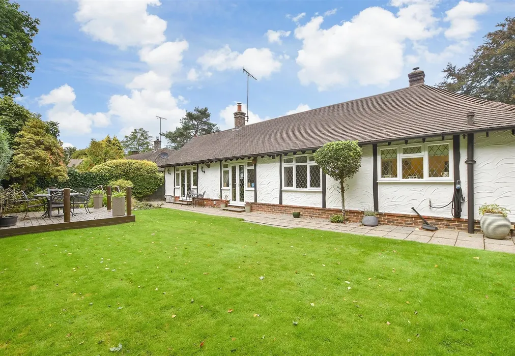 Rear Garden - Chesterfield Close, Furnace Wood, West Sussex - Wards of Kent