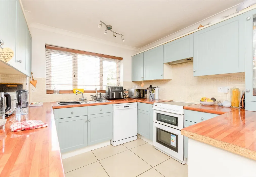 Kitchen/Diner - Caxton Close, Hartley, Longfield, Kent - Wards of Kent