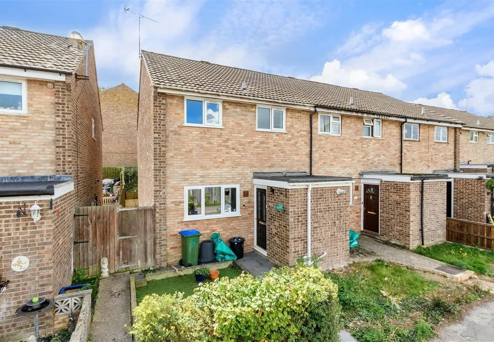 Front (Web) - Caxton Close, Hartley, Longfield, Kent - Wards of Kent