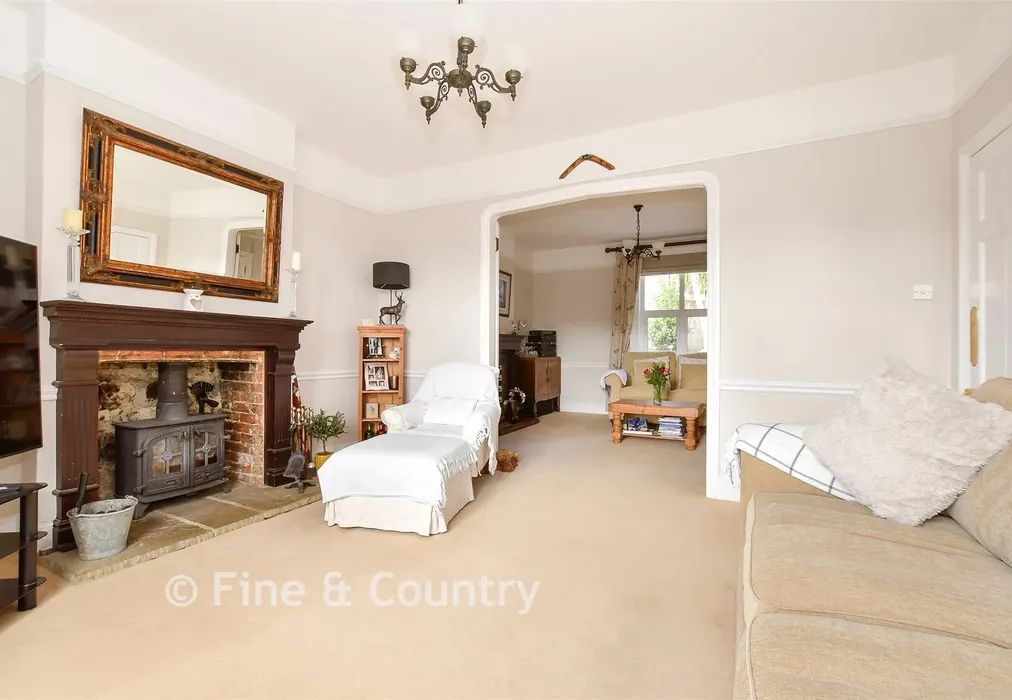Lounge - Main Road, Rookley, Isle of Wight - Wards of Kent