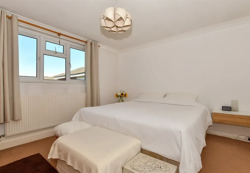 Bedroom 1 - Wheeler Street, Maidstone, Kent - Wards of Kent