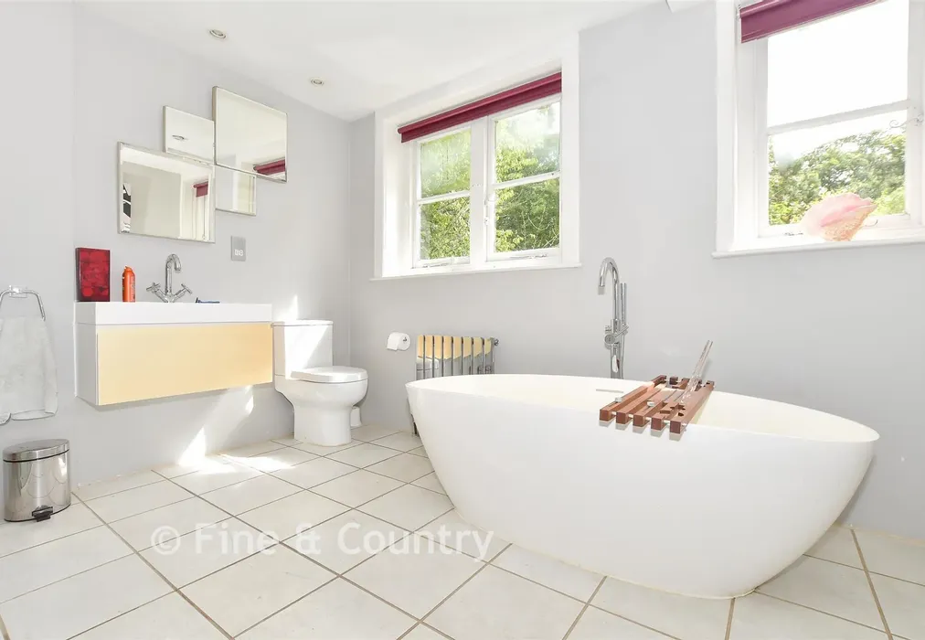 Bathroom - Ashurst Road, Ashurst, Tunbridge Wells, East Sussex - Wards of Kent