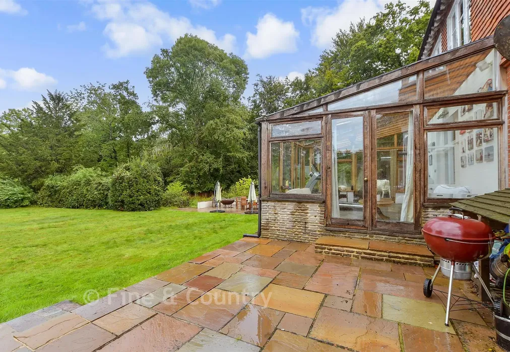 Rear Garden - Ashurst Road, Ashurst, Tunbridge Wells, East Sussex - Wards of Kent