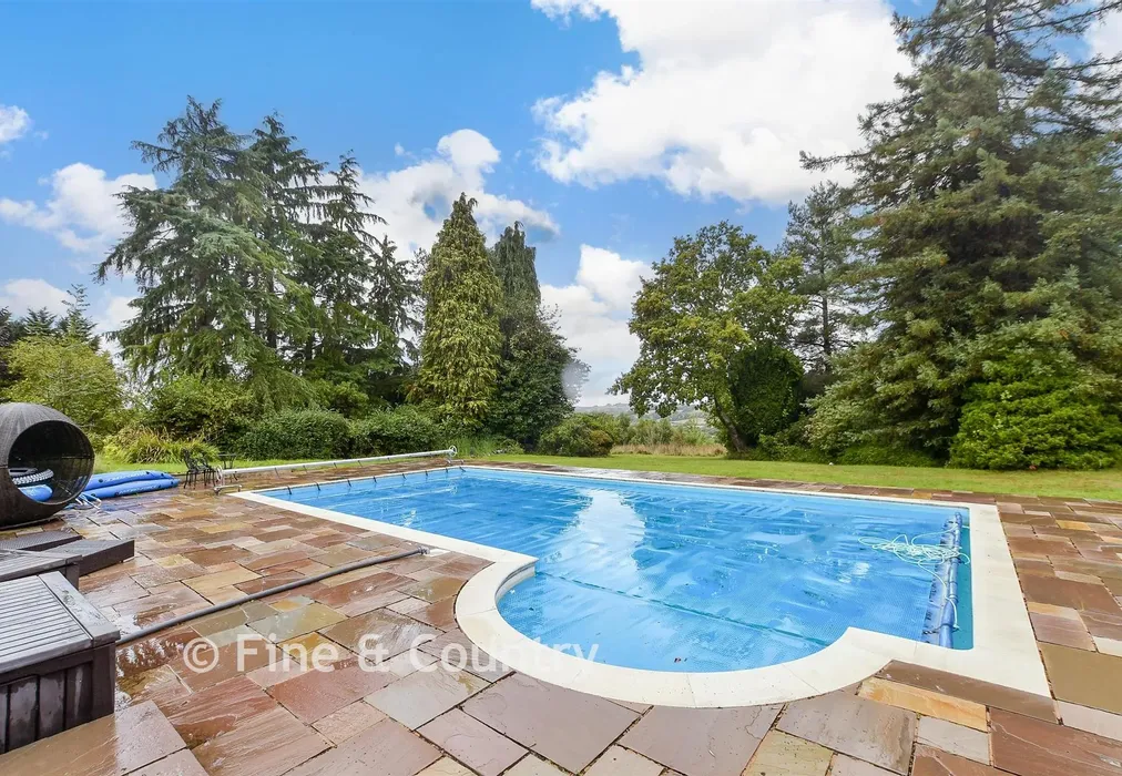 Swimming Pool - Ashurst Road, Ashurst, Tunbridge Wells, East Sussex - Wards of Kent