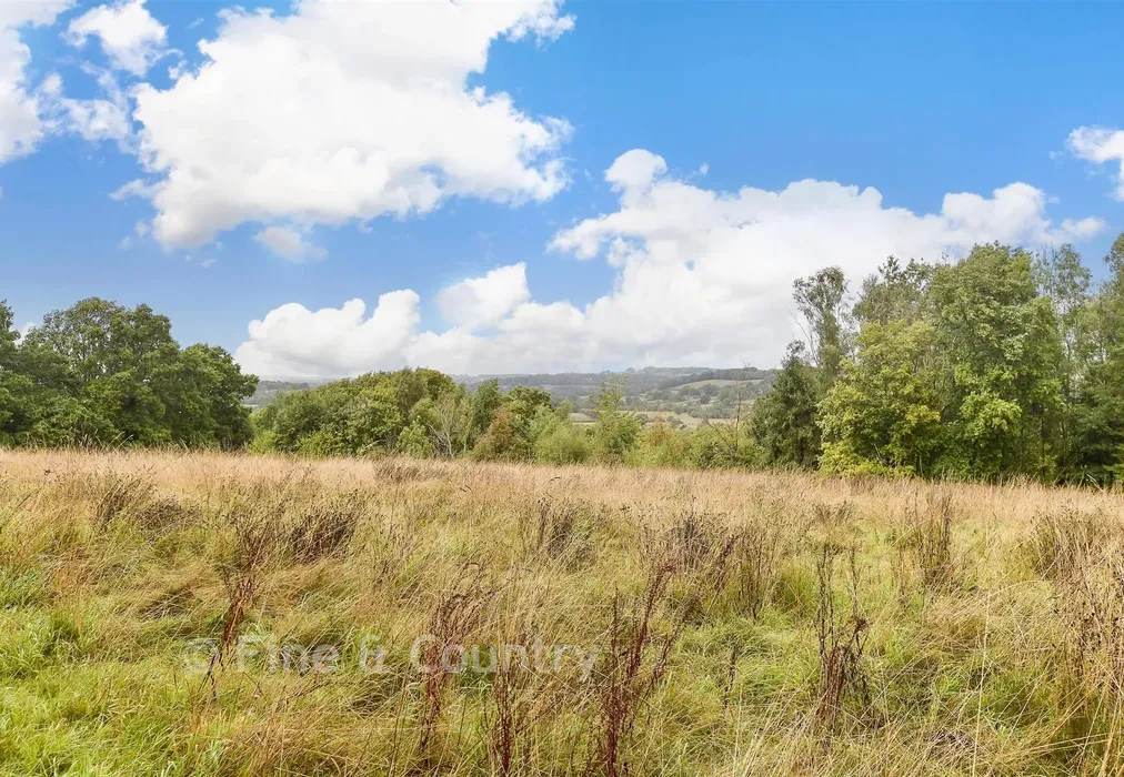 Rear Garden - Ashurst Road, Ashurst, Tunbridge Wells, East Sussex - Wards of Kent