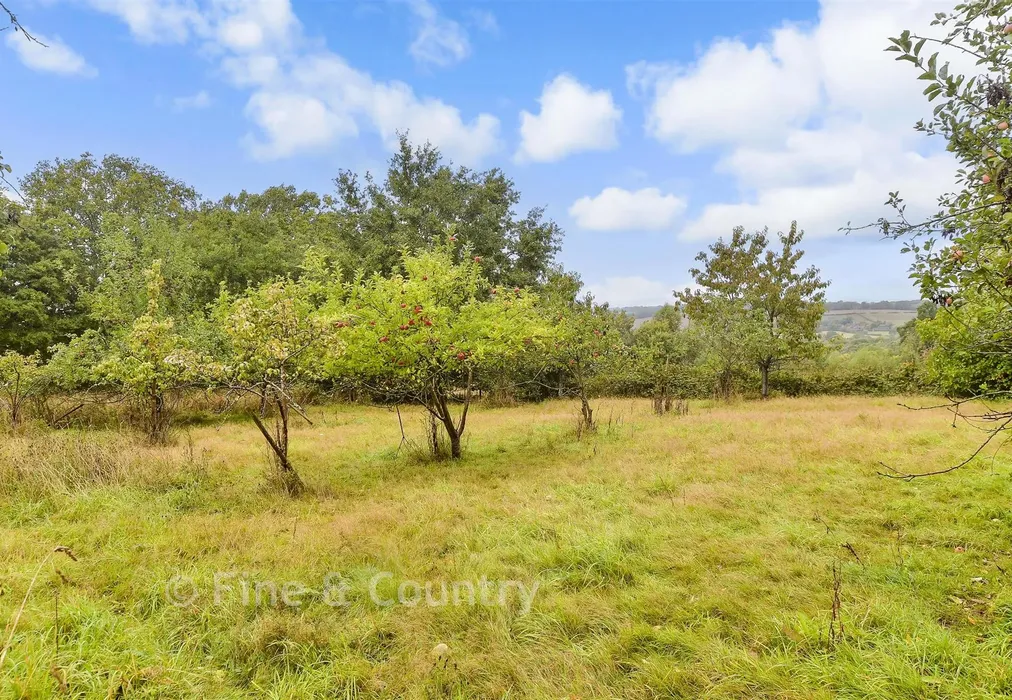 Rear Garden - Ashurst Road, Ashurst, Tunbridge Wells, East Sussex - Wards of Kent