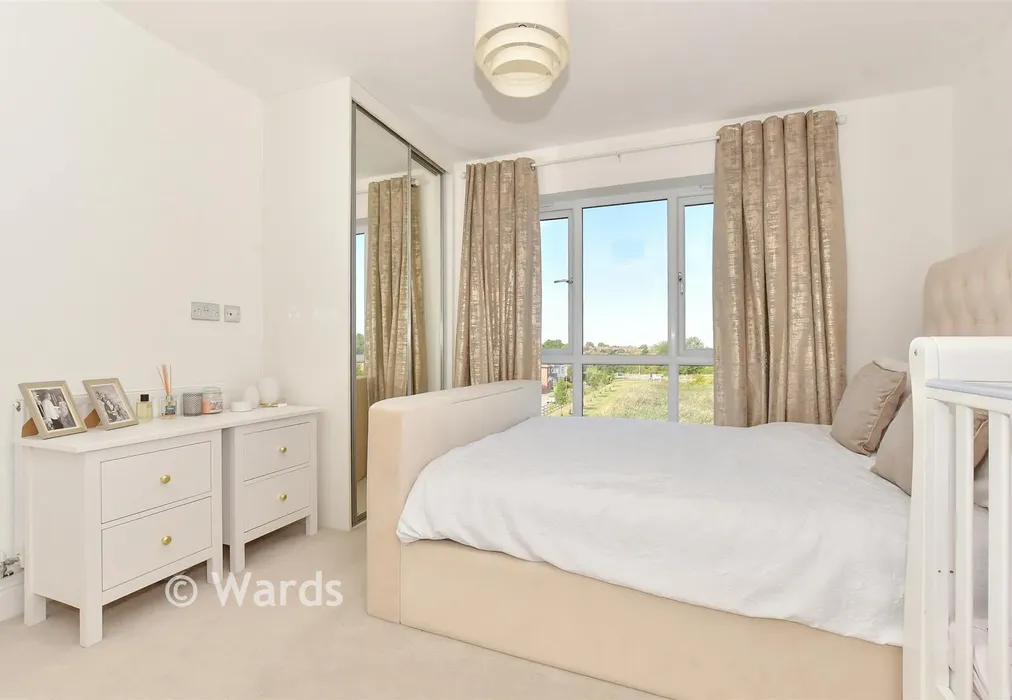 Bedroom 1 - Braid Drive, Herne Bay, Kent - Wards of Kent