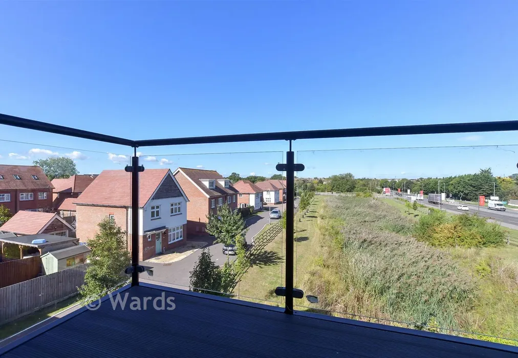 Balcony - Braid Drive, Herne Bay, Kent - Wards of Kent