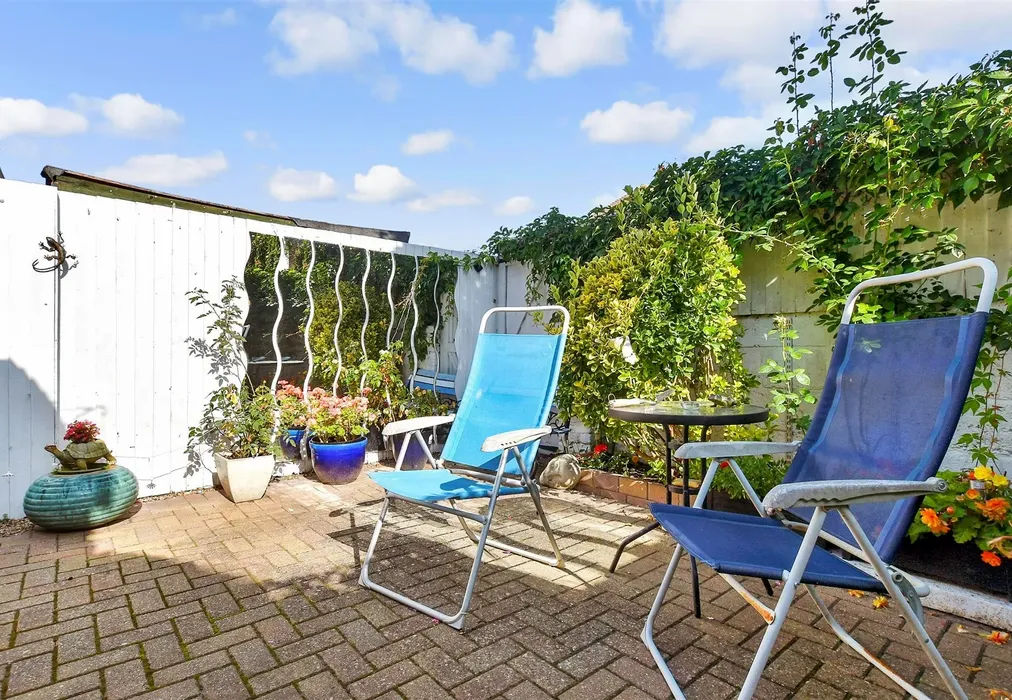 Rear Garden - St. Peter's Footpath, Margate, Kent - Wards of Kent