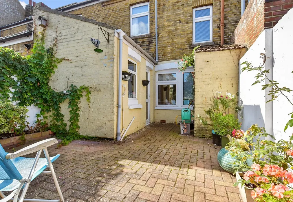Rear Garden - St. Peter's Footpath, Margate, Kent - Wards of Kent