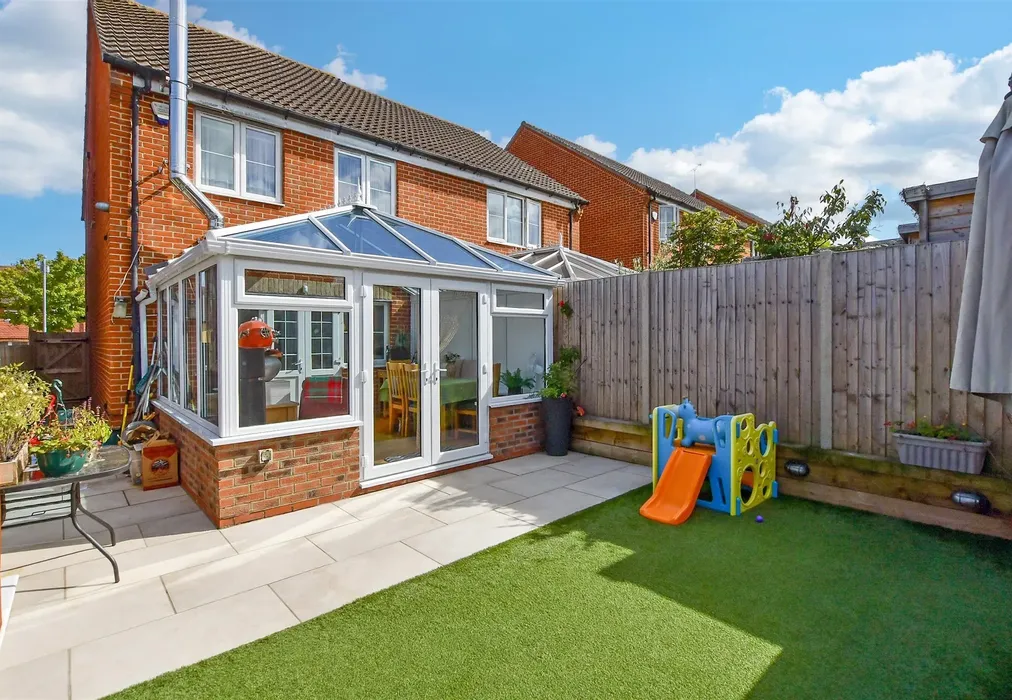 Rear Garden - Eccles Row, Eccles, Aylesford, Kent - Wards of Kent