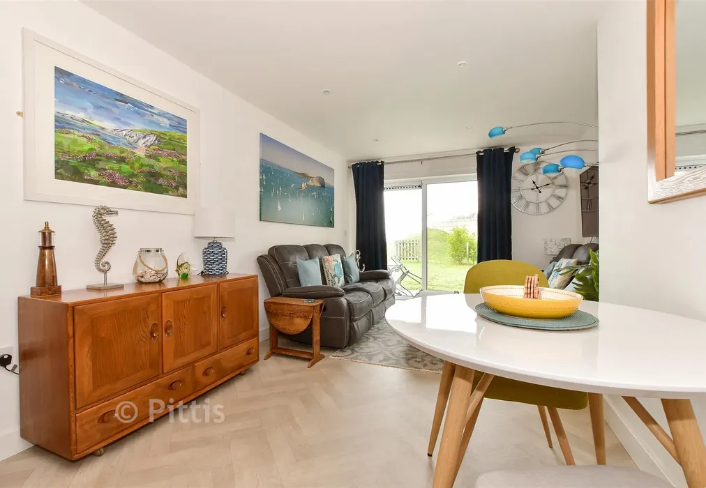 Lounge/ Dining Area - Grange Road, Sandown, Isle of Wight - Wards of Kent