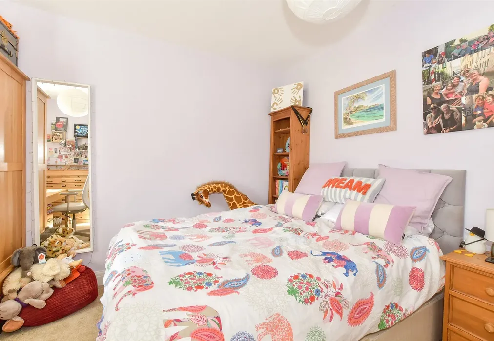Bedroom 2 - St. John's Avenue, Leatherhead, Surrey - Wards of Kent
