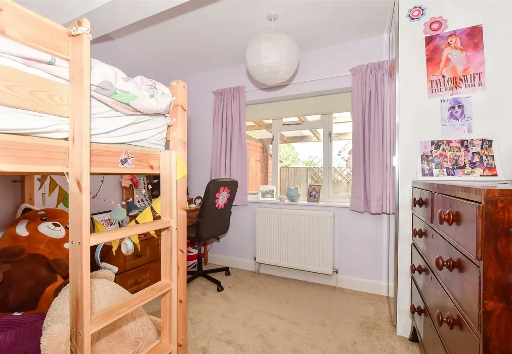 Bedroom 4 - St. John's Avenue, Leatherhead, Surrey - Wards of Kent