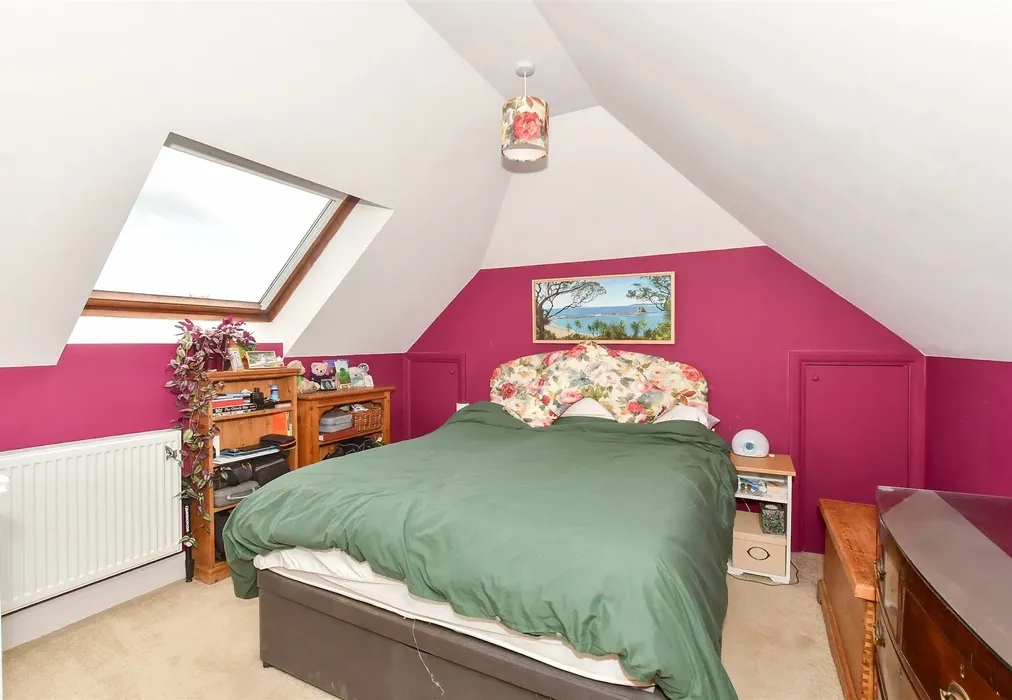 Bedroom 1 - St. John's Avenue, Leatherhead, Surrey - Wards of Kent