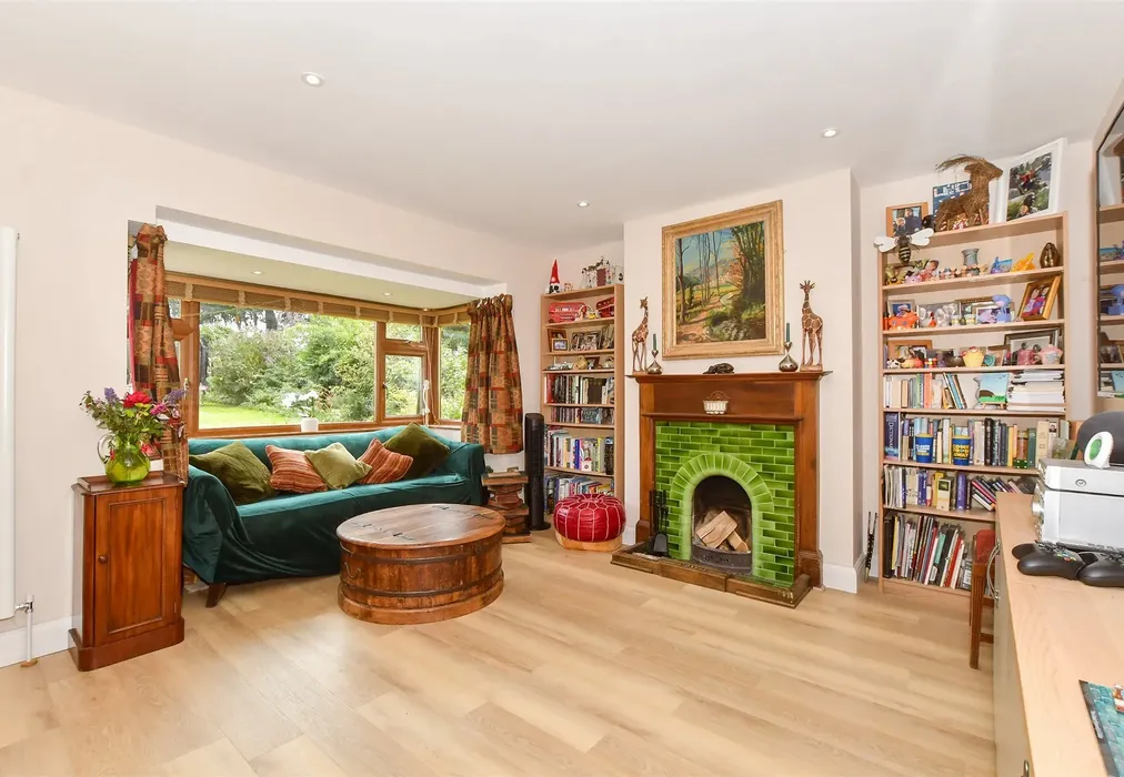 Lounge/Dining Area - St. John's Avenue, Leatherhead, Surrey - Wards of Kent