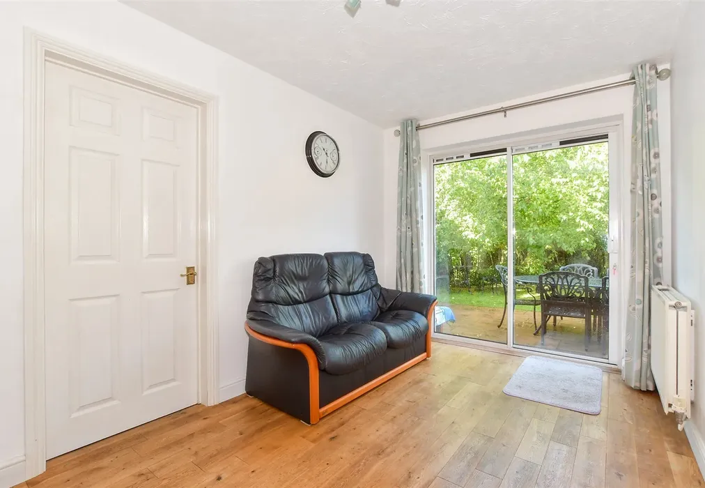 Family Room - Foster Lane, Ashington, West Sussex - Wards of Kent