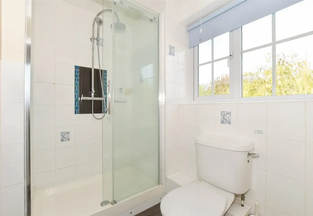 En-Suite Shower Room - Foster Lane, Ashington, West Sussex - Wards of Kent