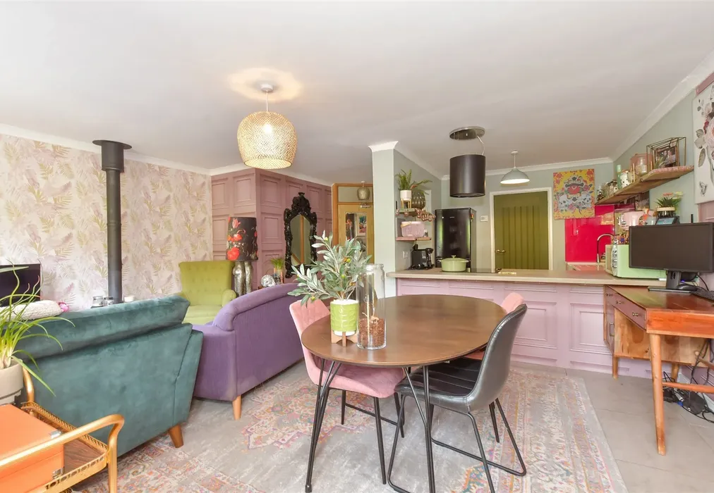 Dining Area - Mount Pleasant, Arundel, West Sussex - Wards of Kent