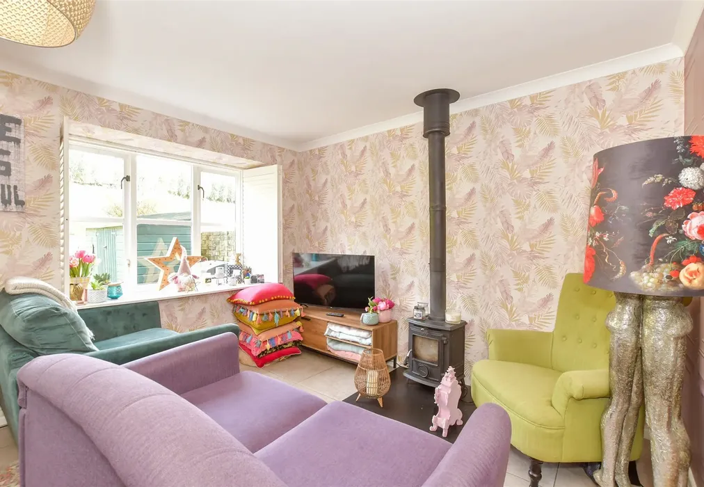 Lounge - Mount Pleasant, Arundel, West Sussex - Wards of Kent