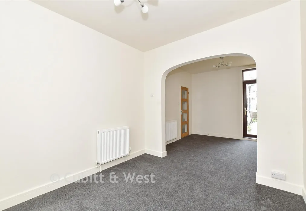 Lounge - Trevor Road, Southsea, Hampshire - Wards of Kent