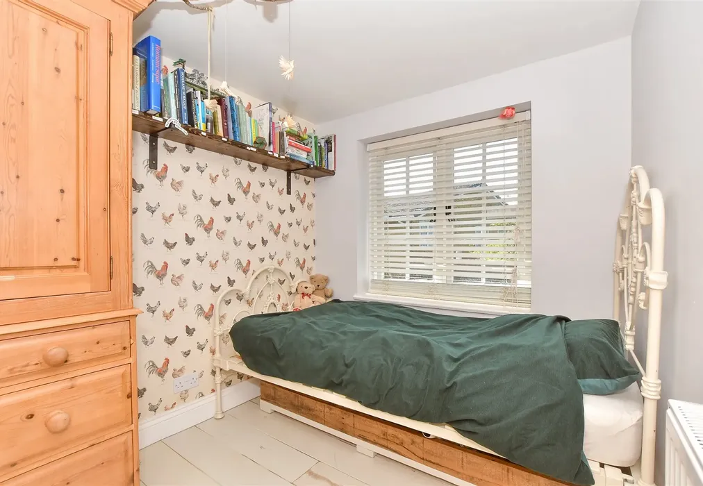 Bedroom 4 - Hunton Road, Chainhurst, Marden, Kent - Wards of Kent