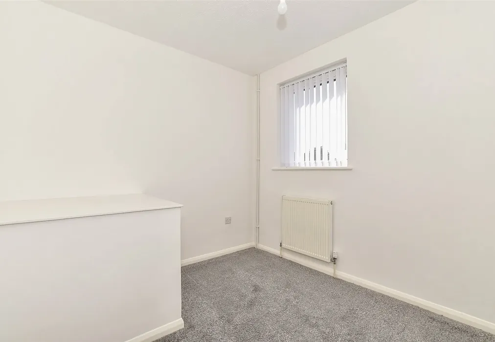 Bedroom 3 - Benden Close, Staplehurst, Tonbridge, Kent - Wards of Kent