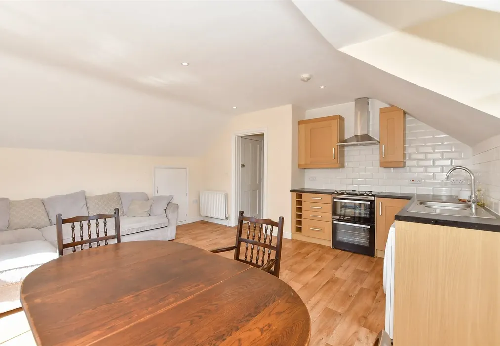 Lounge/ Kitchen/ Diner - Ethelbert Road, Canterbury, Kent - Wards of Kent