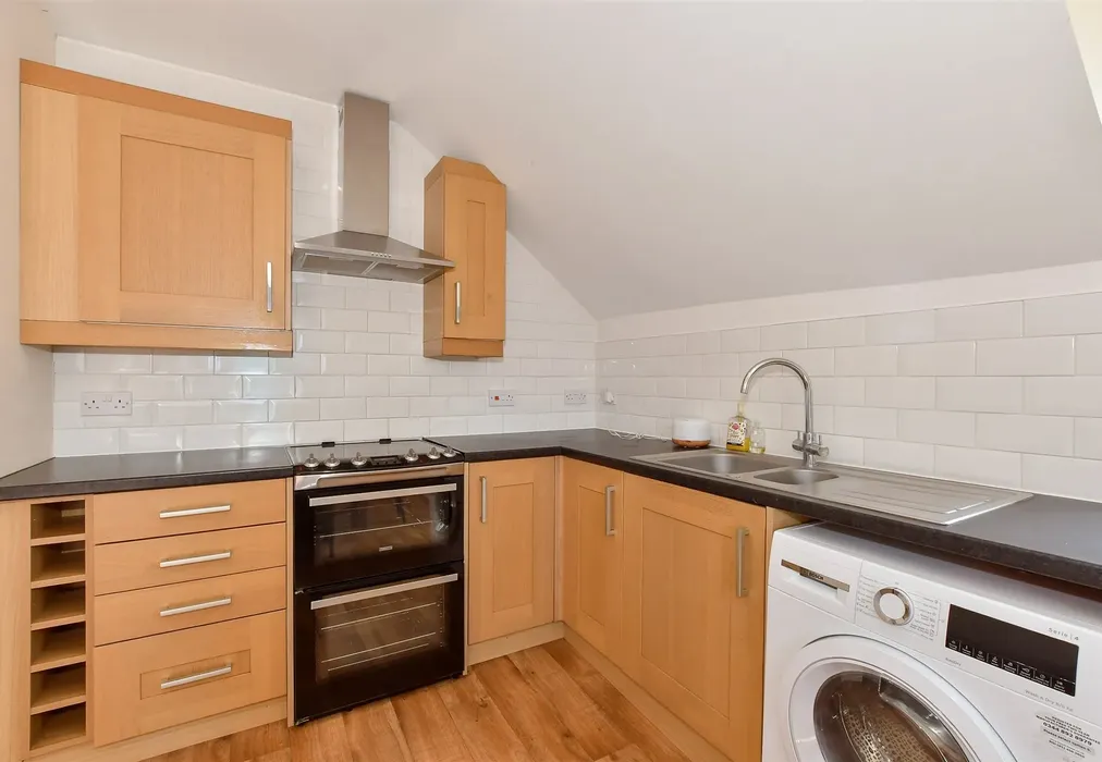 Lounge/ Kitchen/ Diner - Ethelbert Road, Canterbury, Kent - Wards of Kent