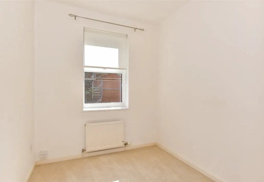 Bedroom 2 - Rochester Avenue, Canterbury, Kent - Wards of Kent