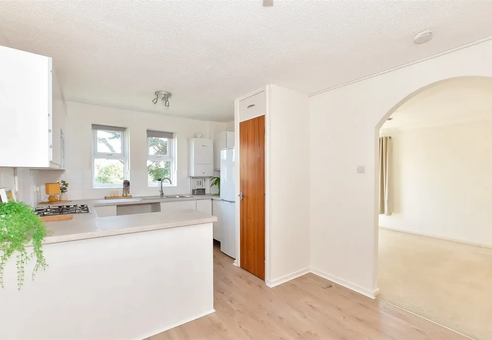 Kitchen/ Diner - Rochester Avenue, Canterbury, Kent - Wards of Kent