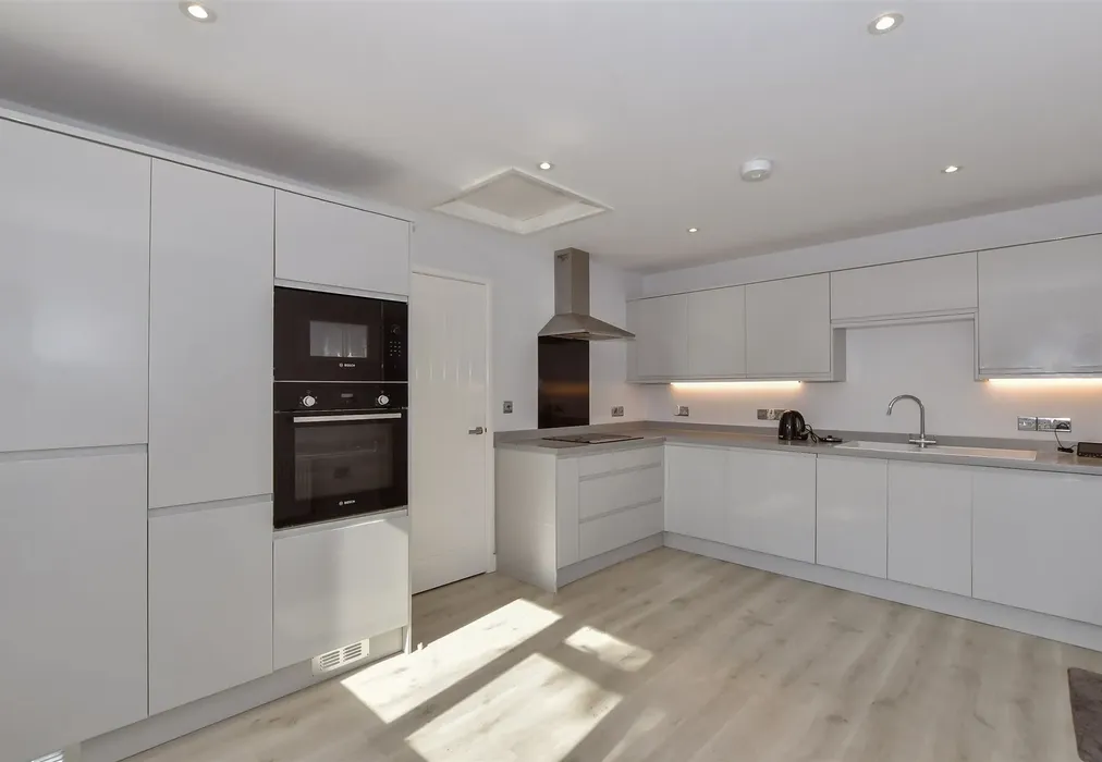Kitchen/Diner - Stanhope Close, Maidstone, Kent - Wards of Kent