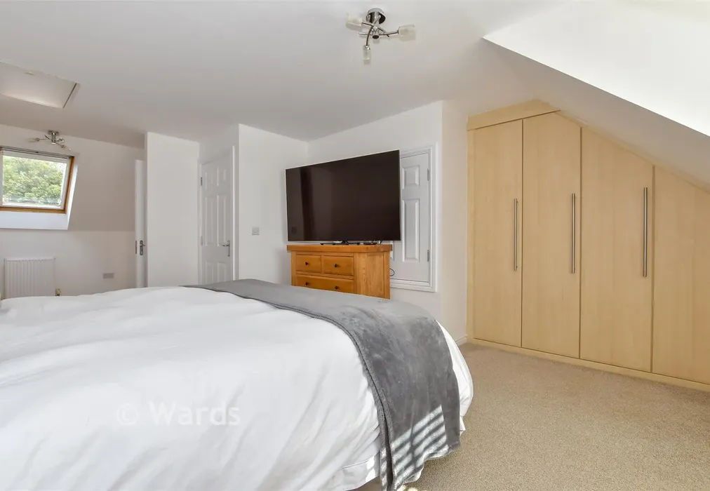Bedroom 1 - Cantium Place, Snodland, Kent - Wards of Kent