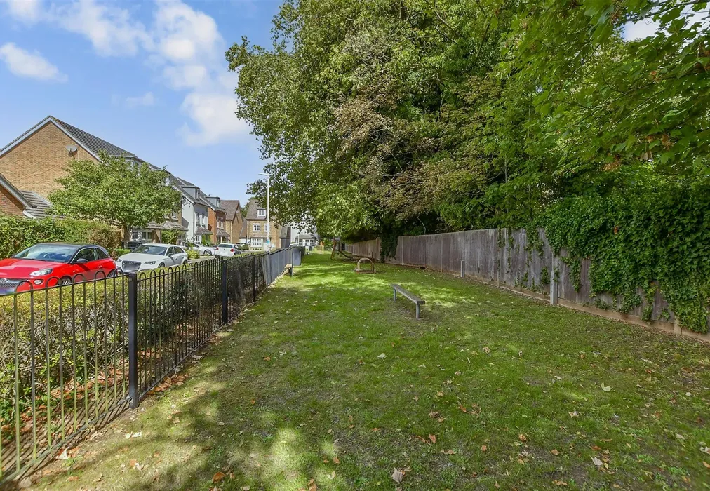 Surrounding Area - Cantium Place, Snodland, Kent - Wards of Kent