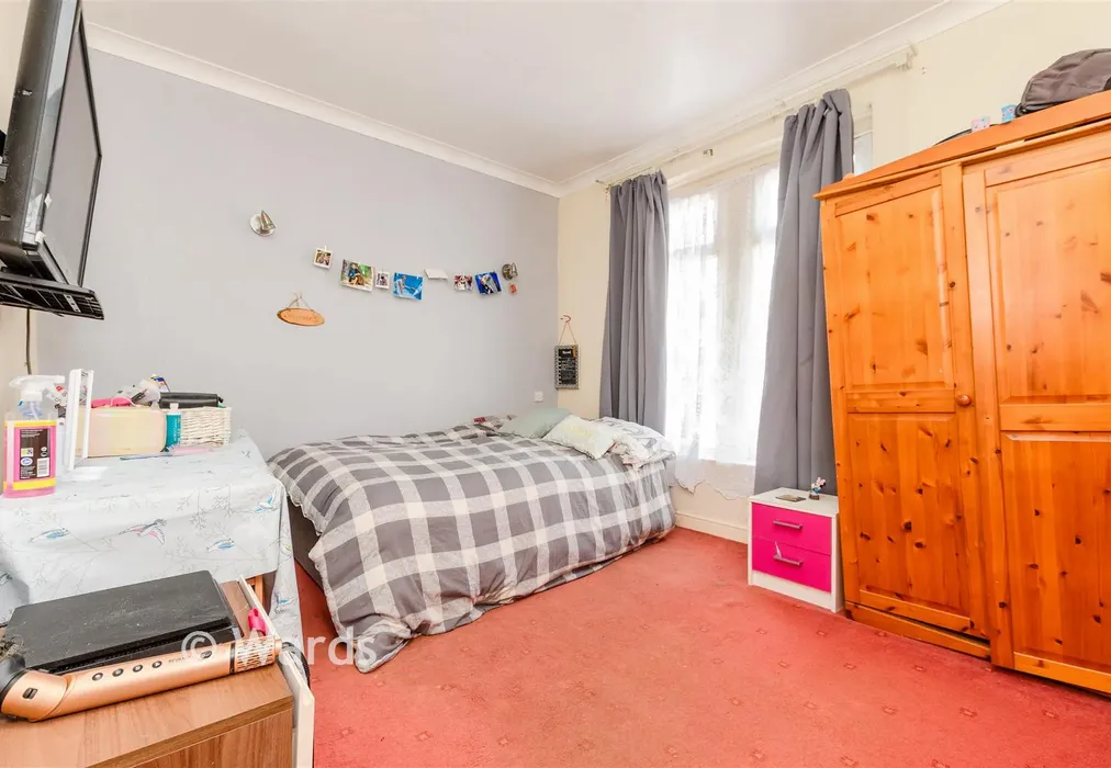 Bedroom 1 - Gillingham Road, Gillingham, Kent - Wards of Kent