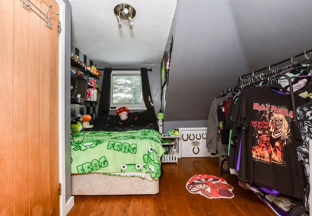 Bedroom 2 - Canterbury Road, Birchington, Kent - Wards of Kent