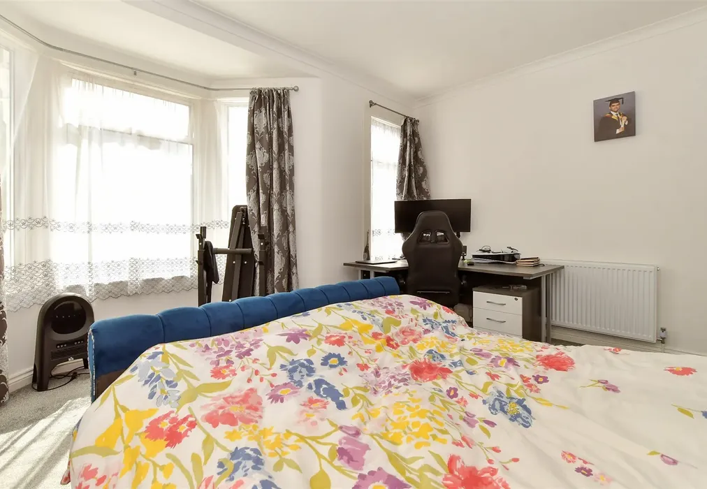 Bedroom 1 - Farmilo Road, Walthamstow - Wards of Kent