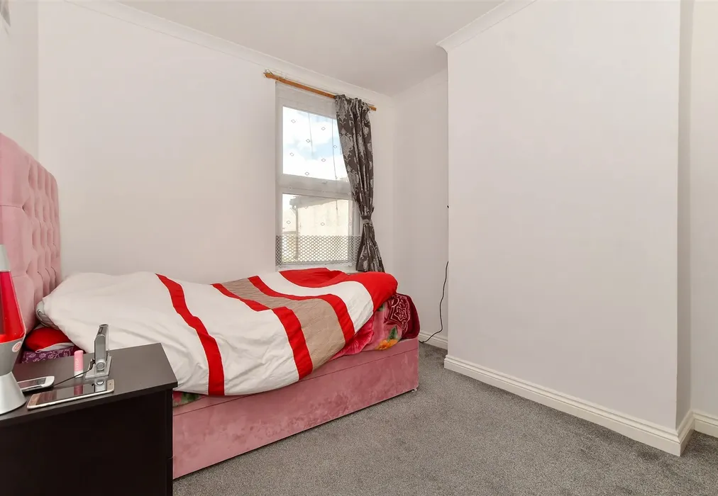 Bedroom 2 - Farmilo Road, Walthamstow - Wards of Kent