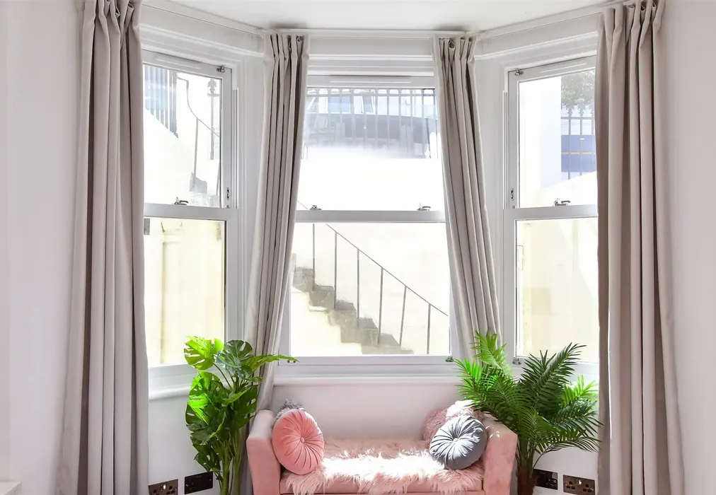 Internal Lifestyle Photograph - Gladstone Place, Brighton, East Sussex - Wards of Kent