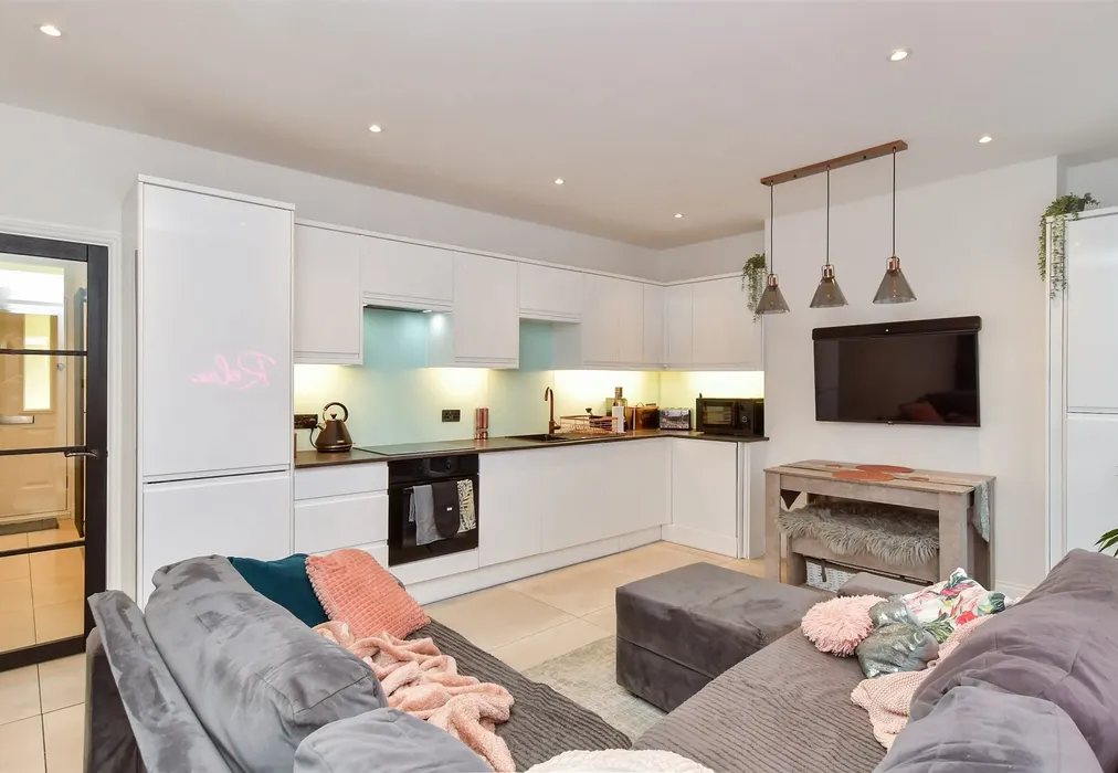 Lounge/ Kitchen/ Diner - Gladstone Place, Brighton, East Sussex - Wards of Kent