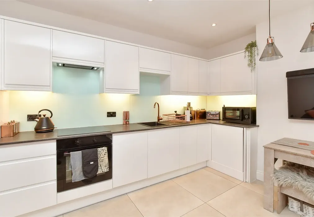 Lounge/ Kitchen/ Diner - Gladstone Place, Brighton, East Sussex - Wards of Kent