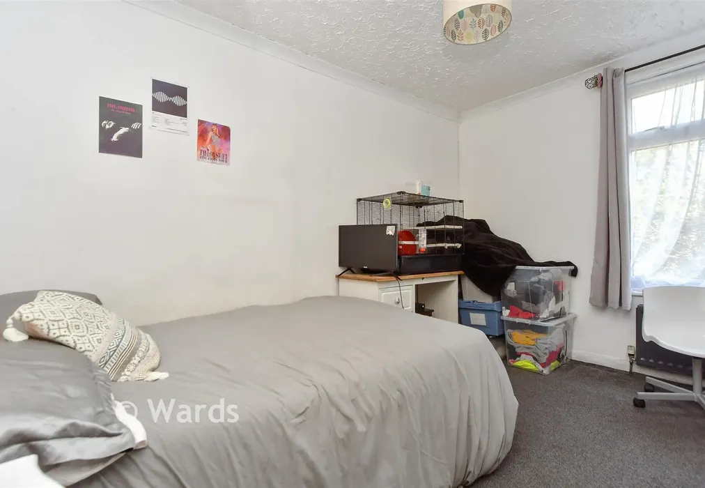 Bedroom 2 - Coronation Road, Sheerness, Kent - Wards of Kent