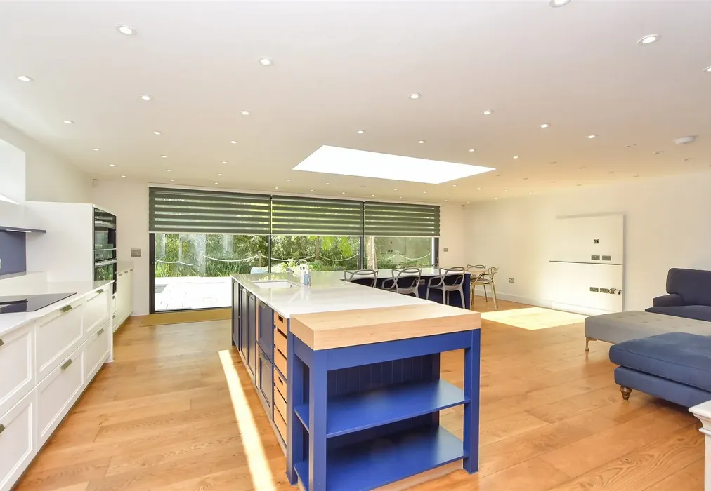 Kitchen/    Dining Area - The Street, Horton Kirby, Kent - Wards of Kent