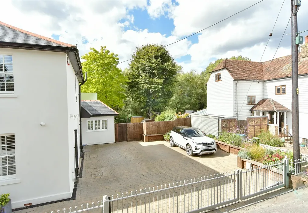 Driveway/Parking - The Street, Horton Kirby, Kent - Wards of Kent