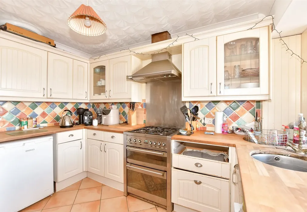 Kitchen/ Breakfast Room - Adie Road, Greatstone, Kent - Wards of Kent