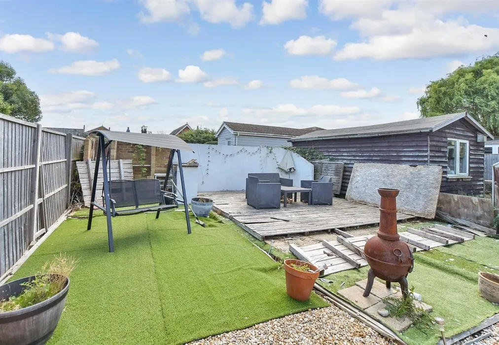 Rear Garden - Adie Road, Greatstone, Kent - Wards of Kent