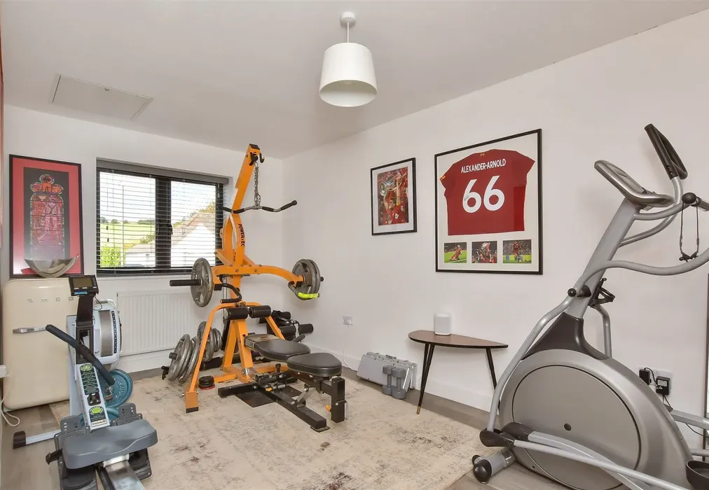 Bedroom 3 - Millyard Crescent, Woodingdean, Brighton, East Sussex - Wards of Kent