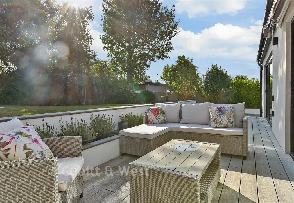 Rear Garden - Millyard Crescent, Woodingdean, Brighton, East Sussex - Wards of Kent