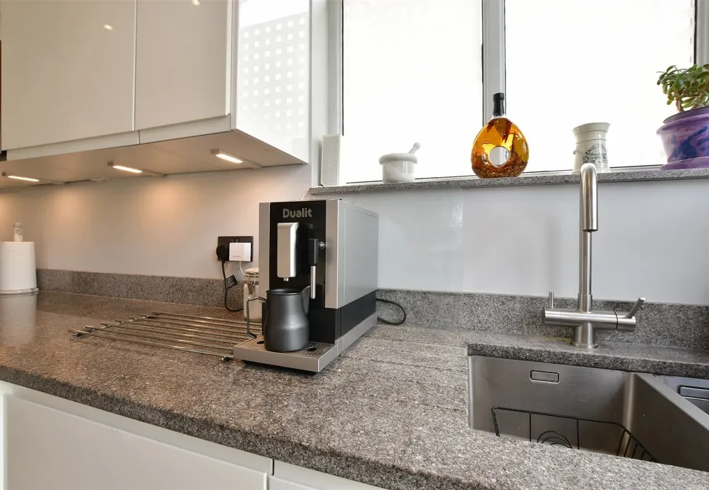 Internal Lifestyle Photograph - Moreland Way, Chingford - Wards of Kent
